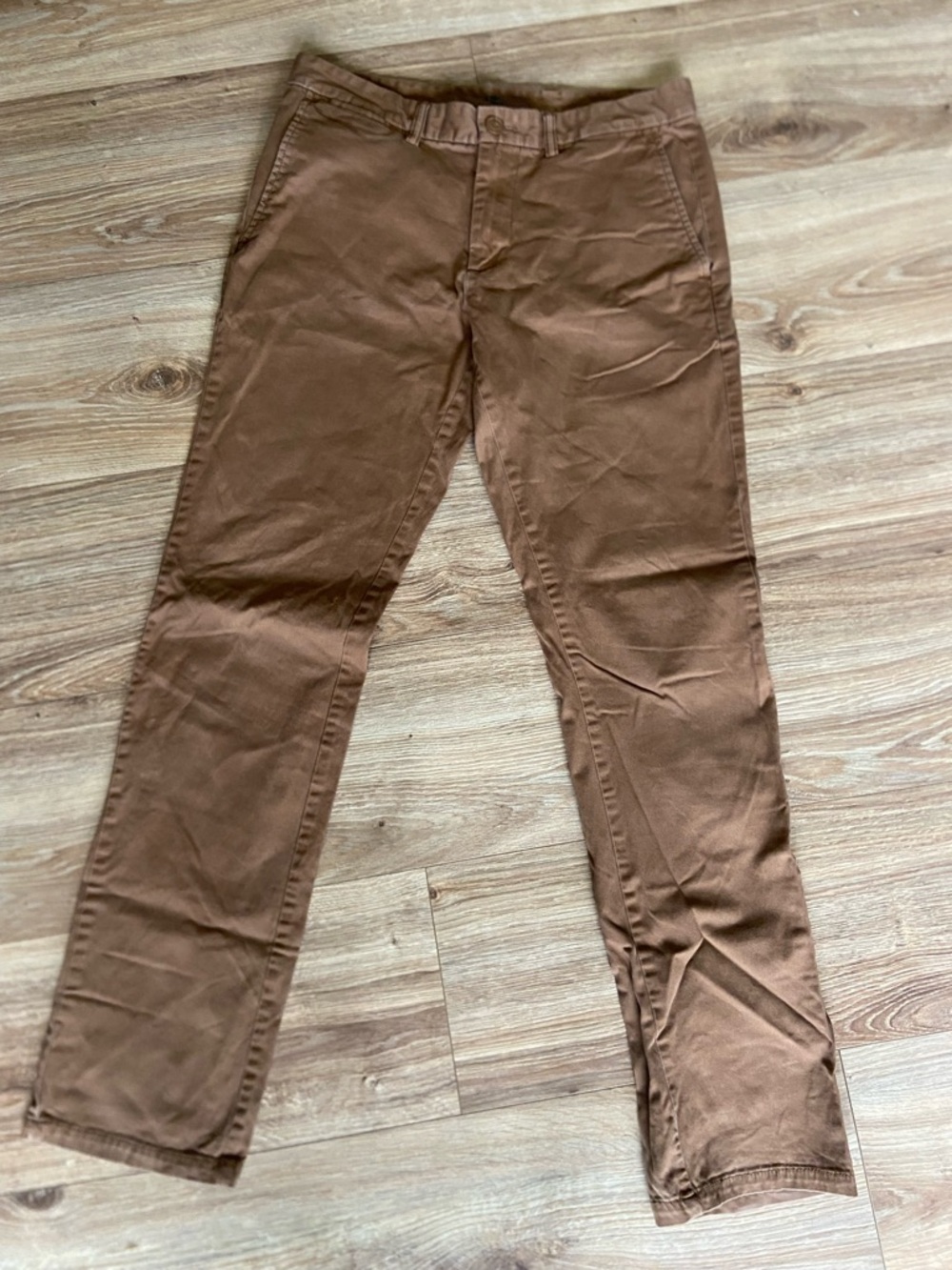 Old Navy Men's Ultimate Slim Straight-Leg Chinos